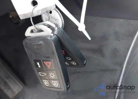 2013 Volvo S80 3.2/3.2 Platinum/3.2 Premier Plus from USA, damaged, VIN YV1952AS9D1166600